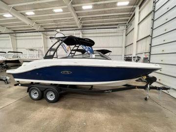 2024 Sea Ray SPX 230