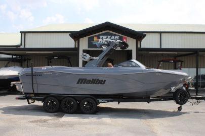 2024 Malibu Boats 26 LSV