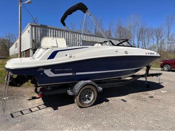 2019 Bayliner VR5 Bowrider