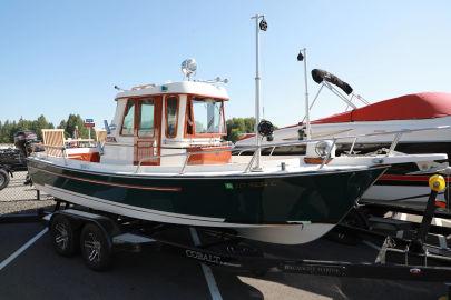 1982 Shamrock Pilothouse