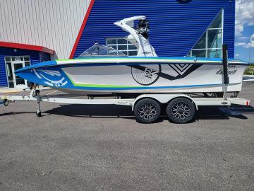 2015 Tige Boats RZ2