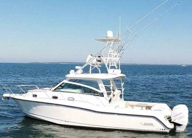 2014 Boston Whaler 345 Conquest