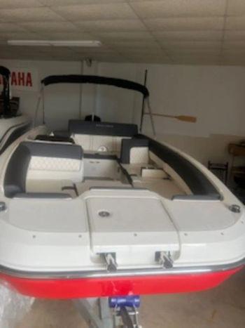 2023 Bayliner DX2000