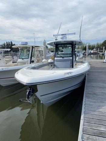 2024 Boston Whaler 330 Outrage