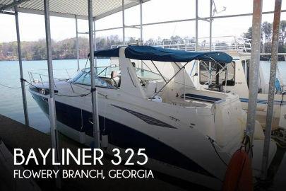 2005 Bayliner 325