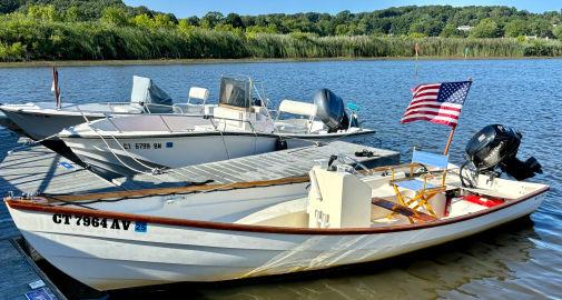 1999 Holby Marine Bristol Skiff