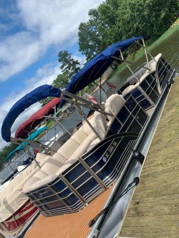 2012 Godfrey Pontoon Sanpan 2500 FE