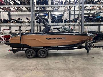 2024 MasterCraft XT23