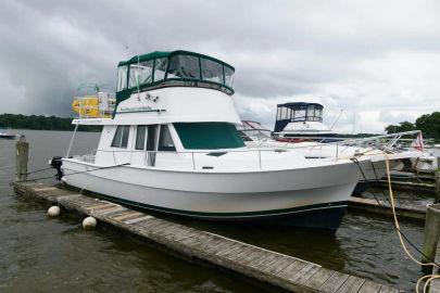 2000 Mainship 390 Trawler