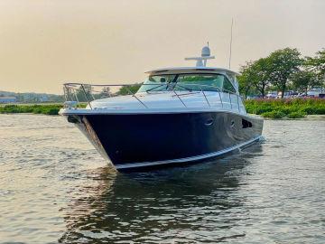 2014 Tiara Yachts 4300 Open