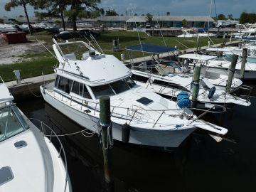 1989 Bayliner 3288 Motor Yacht