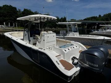 2016 Sea Fox 288 Commander