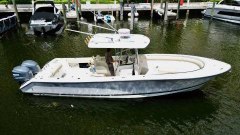 2007 Pursuit 310 Center Console