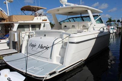 2003 Tiara 4000 Express