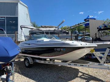 2013 Hurricane SunDeck SD 187 OB