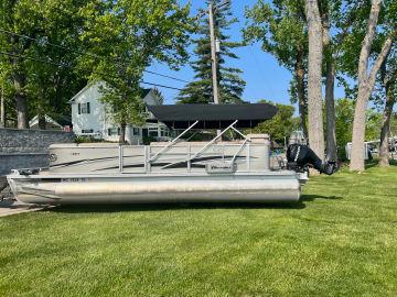 2009 Crest Pontoons 25