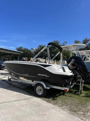 2023 Bayliner Boats E17