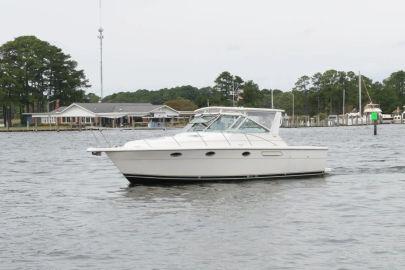 1996 Tiara Yachts 3100 Open