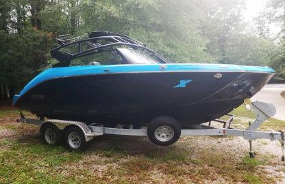 2023 Yamaha Boats 222XE