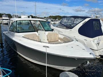 2015 Pursuit DC 325 Dual Console