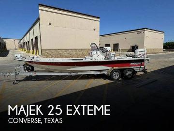 2013 Majek 25 Exteme