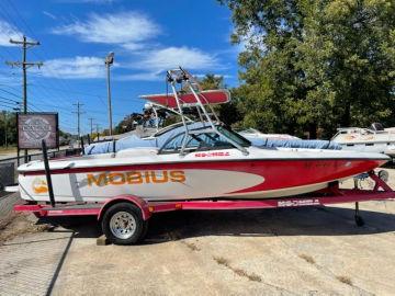 2000 Moomba Mobius