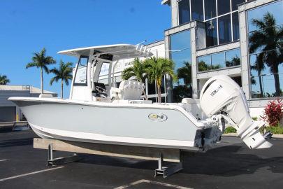 2024 Sea Hunt Ultra 239 SE