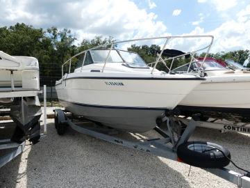 1995 Bayliner TROPHY 20 CUDDY