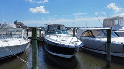 2017 Monterey 355 Sport Yacht