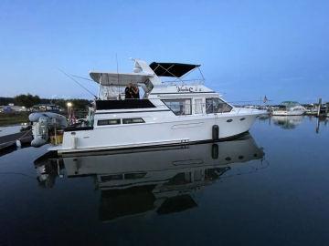 1987 Ocean Alexander 46  Cockpit MotorYacht