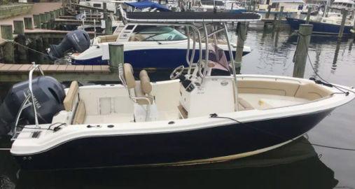 2020 NauticStar Legacy 2102