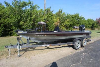 1988 Ranger Boats 390V