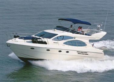 2005 Azimut 46