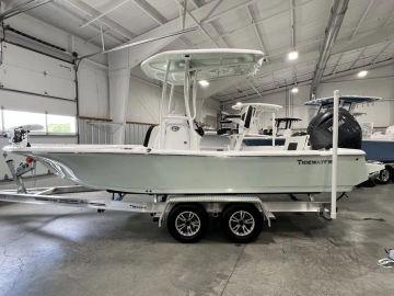 2024 TideWater Boats 2210 Carolina Bay