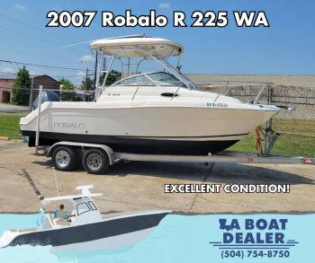 2007 Robalo 225 Walkaround