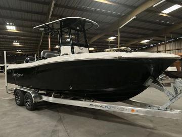 2024 NauticStar 242L Offshore