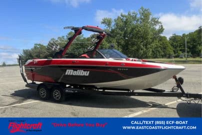 2022 Malibu Boats 23 LSV