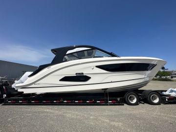 2023 Sea Ray Sundancer 370 Outboard