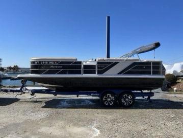 2022 Hurricane FunDeck 2360 SBC