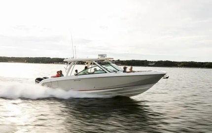 2024 Boston Whaler 320 Vantage