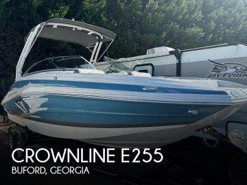 2022 Crownline E255