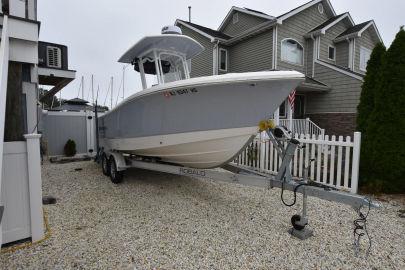 2023 Robalo R230 Center Console