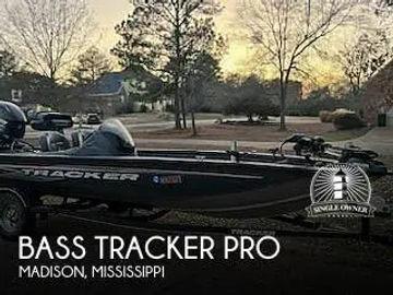 2019 Bass Tracker Pro Team 175 TXW