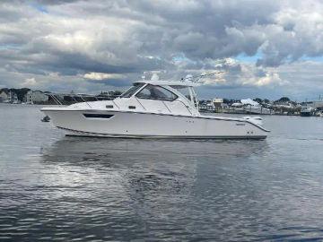 2018 Pursuit OS 325 OFFSHORE