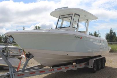 2019 Robalo R272