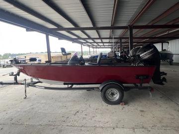 2019 Tracker Boats Super Guide V-16 SC